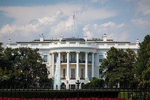 白宫称美国与伊朗的会谈仍将按计划进行