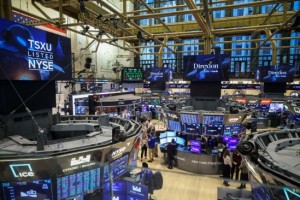 美股：标普500指数回吐CPI推升的涨幅 摩根大通股价重挫